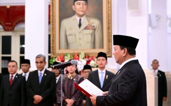 Pemerintah Indonesia berencana untuk menaikkan tarif Pajak Pertambahan Nilai (PPN) menjadi 12% pada tahun 2025. Jika langkah ini terealisasi, Indonesia akan menjadi negara dengan tarif PPN tertinggi di Asia Tenggara. Saat ini, Filipina sudah menerapkan tarif yang sama.